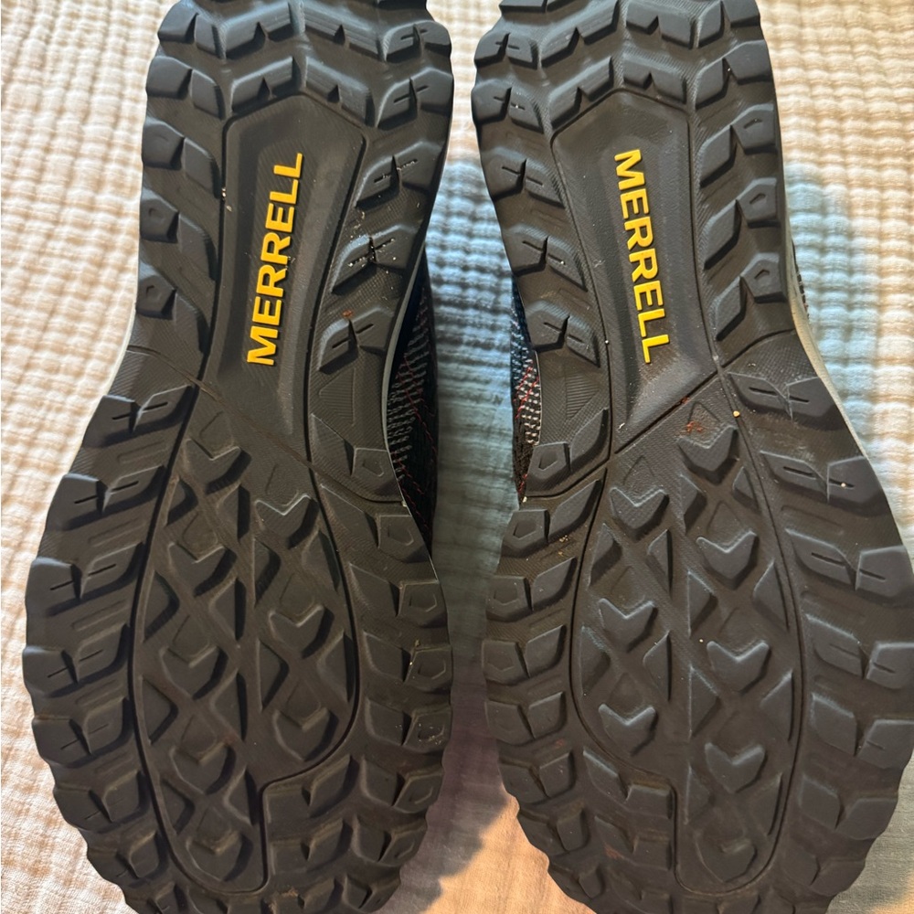 Merrell Women's Black and Pink Fly Strike Shoes - Picture 2 of 6
